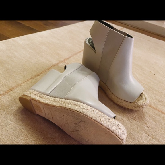 Balenciage shoes - Picture 2 of 6